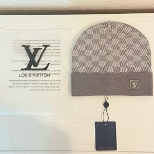 Gray checkered LV beanie unisex